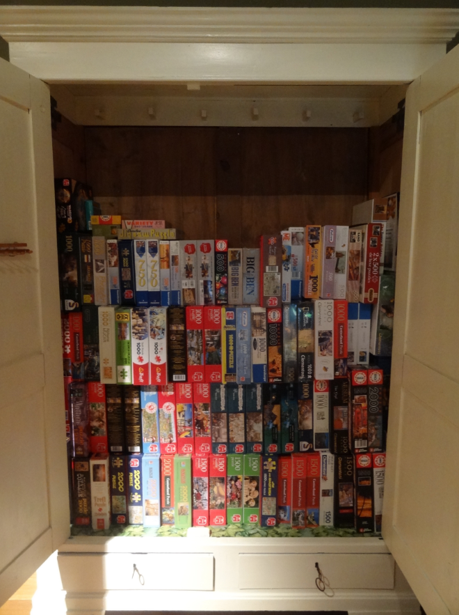 armoire puzzles